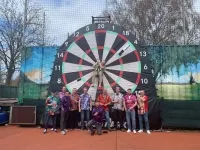 Fuß-Darts Low Budget